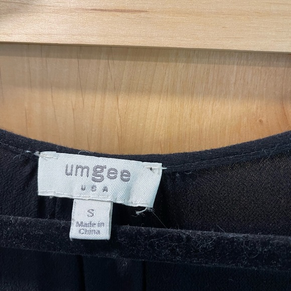 Black maxi v-neck dress - Picture 6 of 9